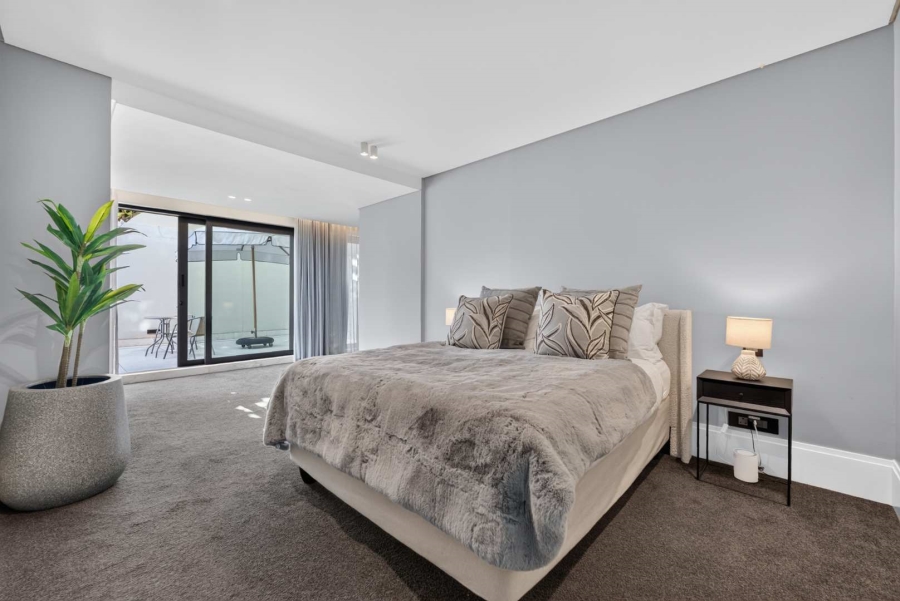 5 Bedroom Property for Sale in Bantry Bay Western Cape